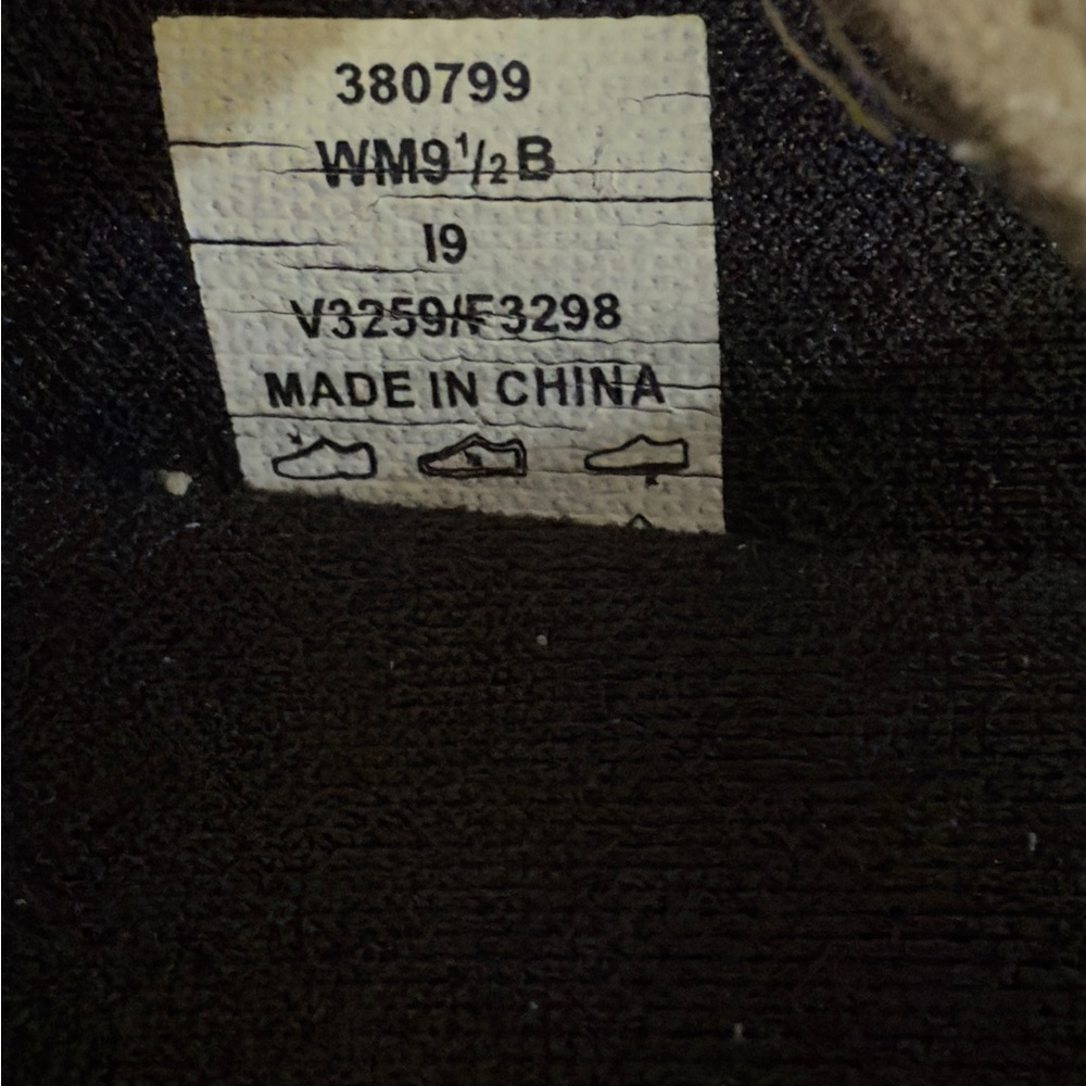 Lands End Mary Jane Trekker Comfort flat woman’s shoes 9 1/2 B NWT - Picture 11 of 16
